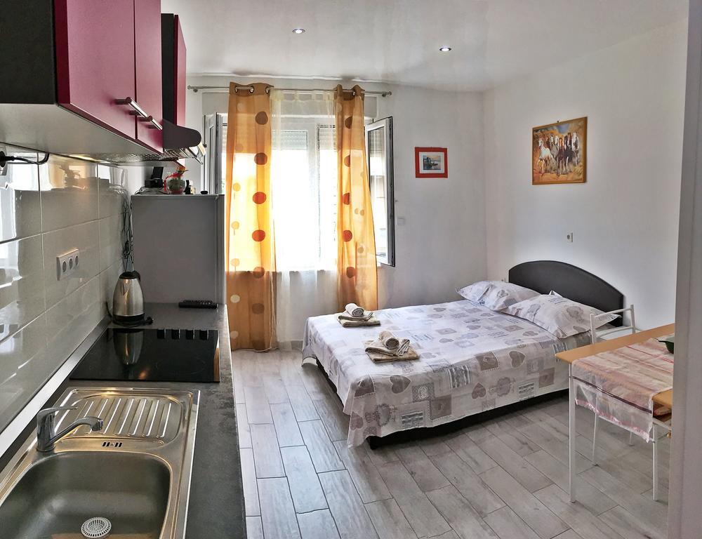 Apartments Europe Split Exterior photo